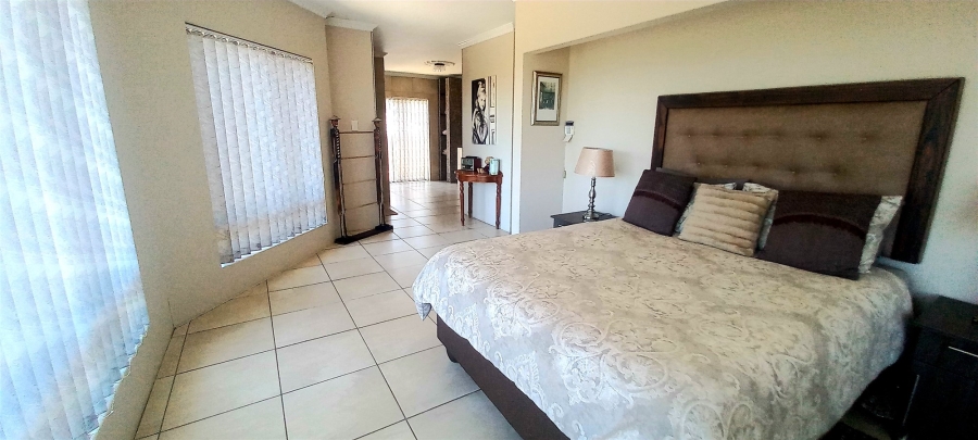 10 Bedroom Property for Sale in Vincent Heights Eastern Cape